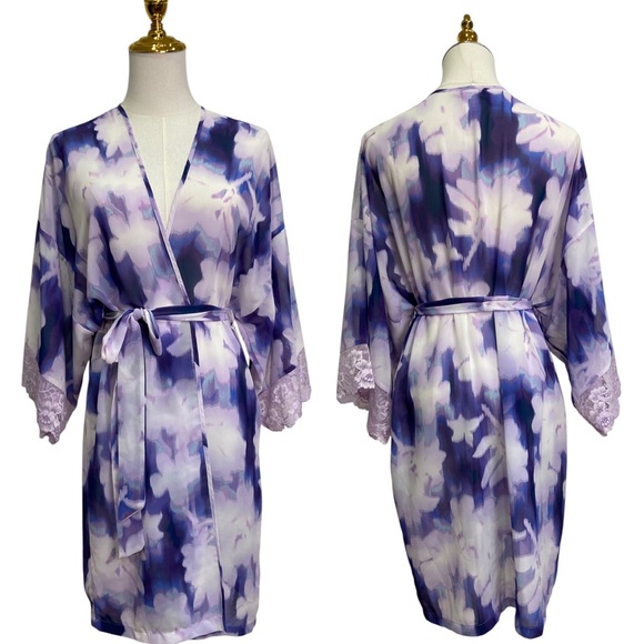 Vtg Linea Donatella Lavender Blue Floral Chiffon Lacy Dressing Robe size S/M - Picture 1 of 3